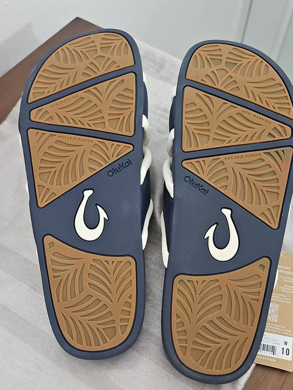 Olukai Ani Women's Slide Beach Sandals Efforless Design & Stylish Cross Straps